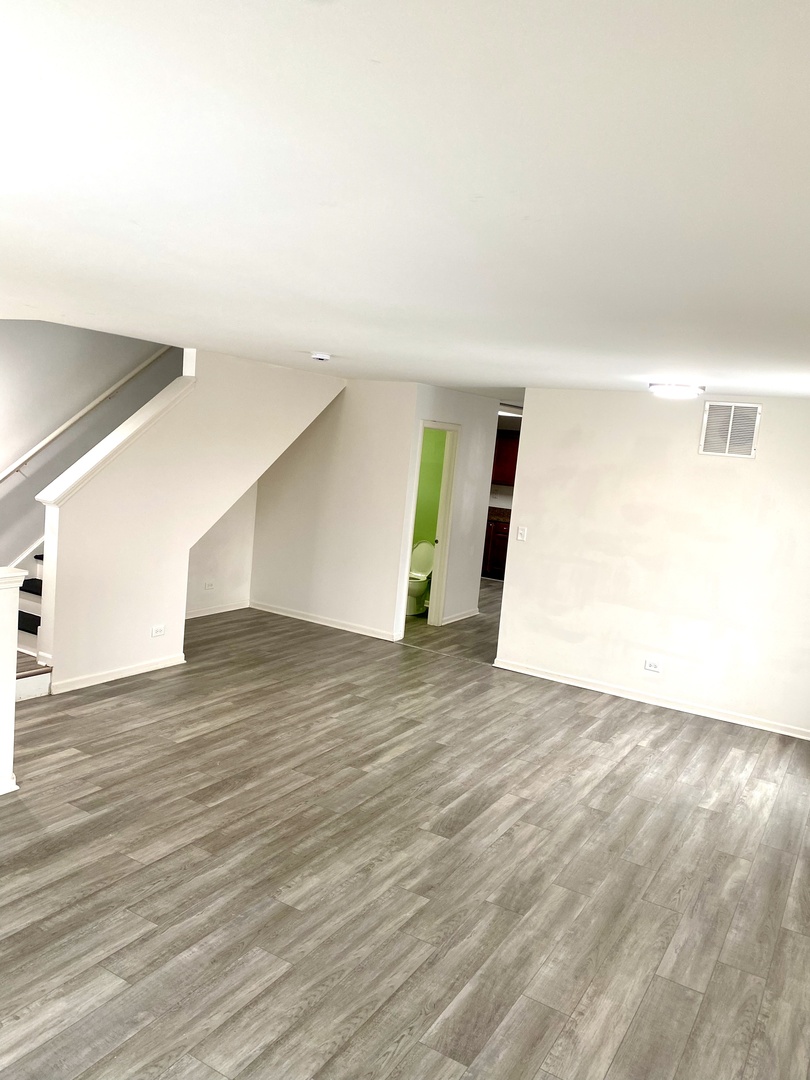 308 Niagara Drive, Volo, IL 60073