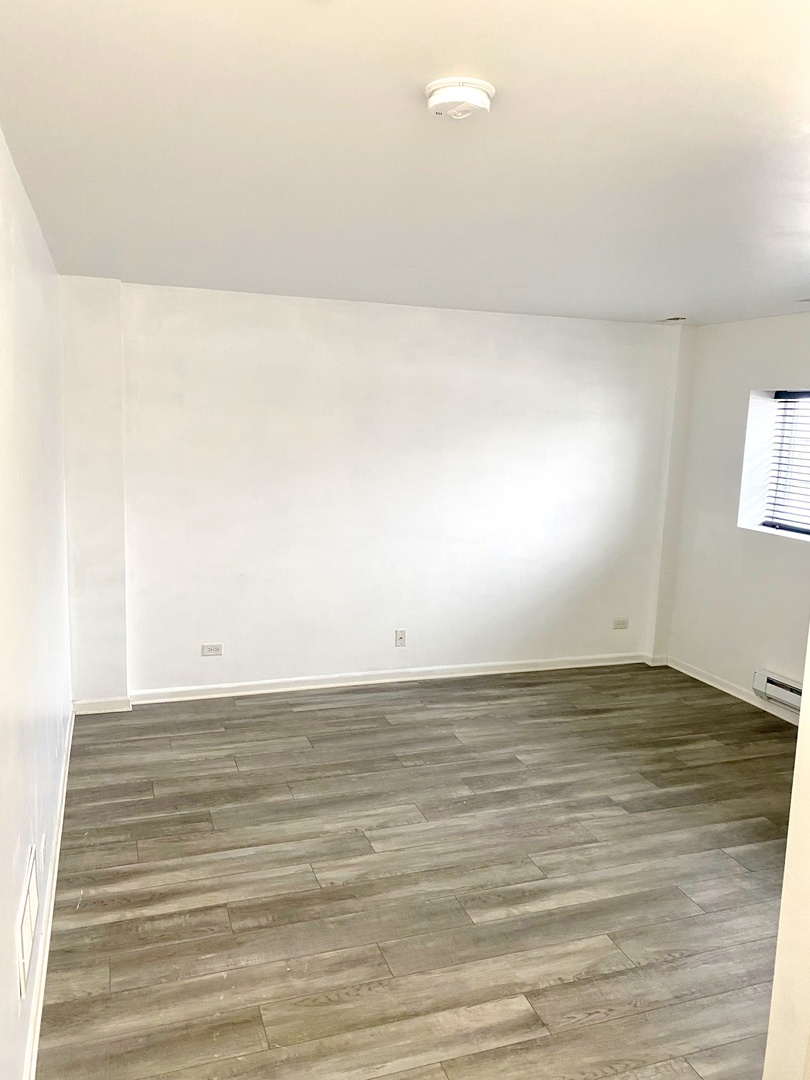 308 Niagara Drive, Volo, IL 60073