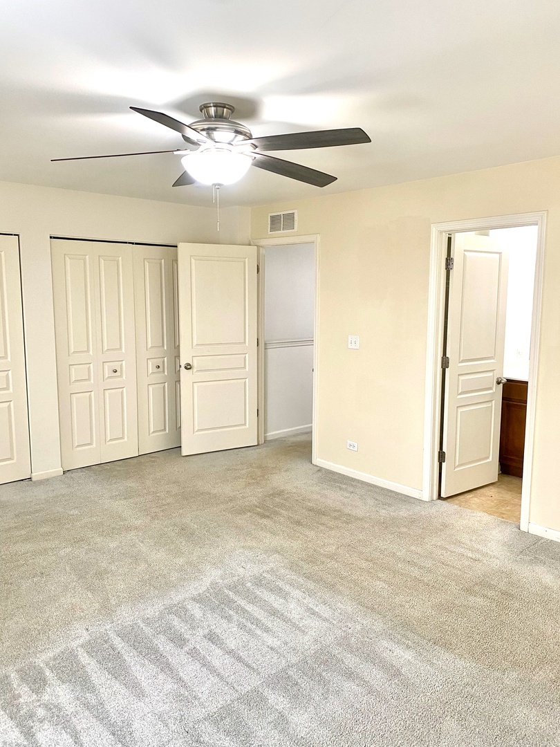 308 Niagara Drive, Volo, IL 60073