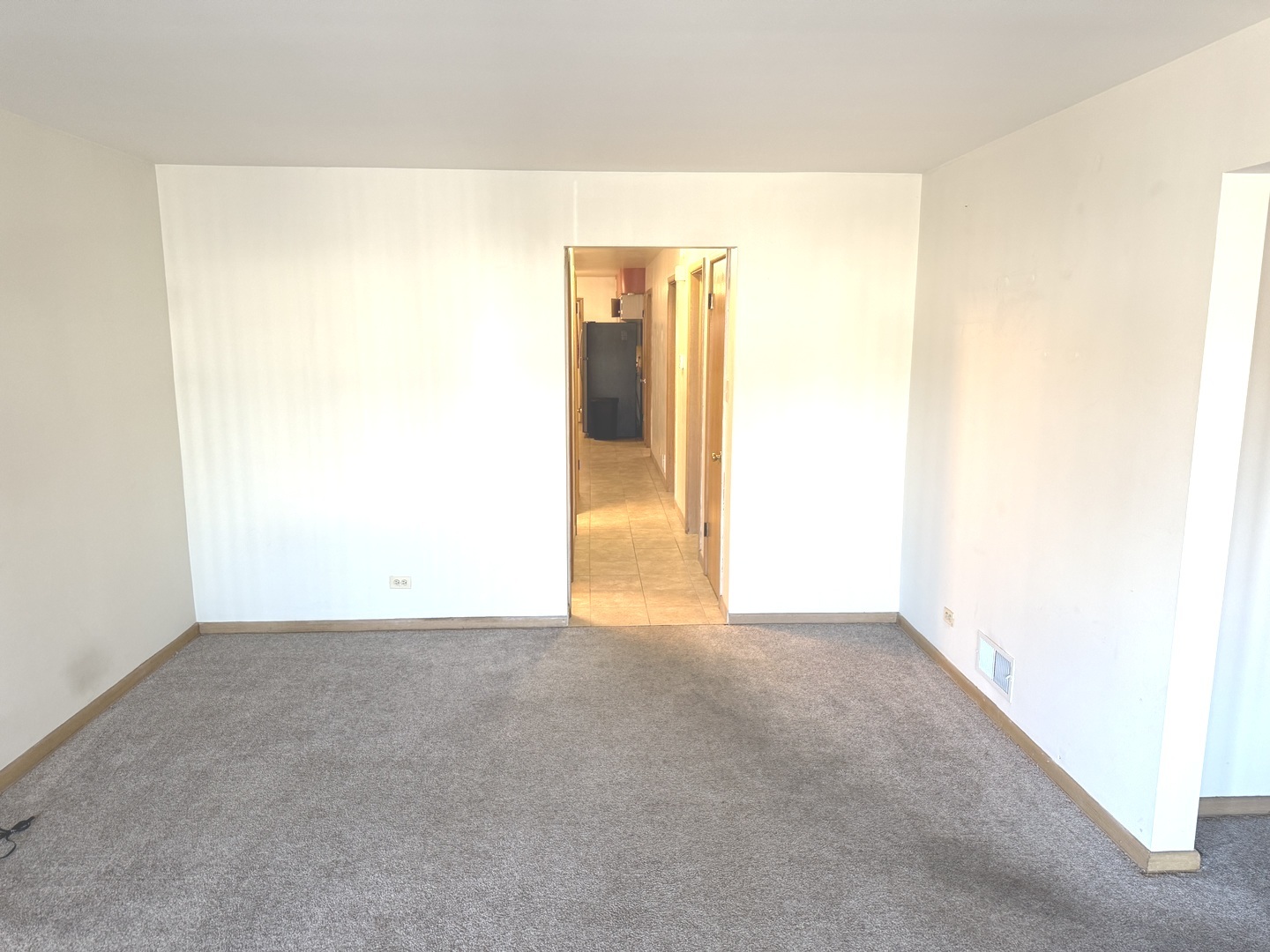 7121 W Foster Place #1, Chicago, IL 60656