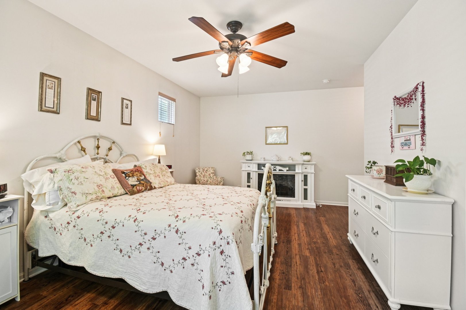 13120 Birmingham Court, Beach Park, IL 60083