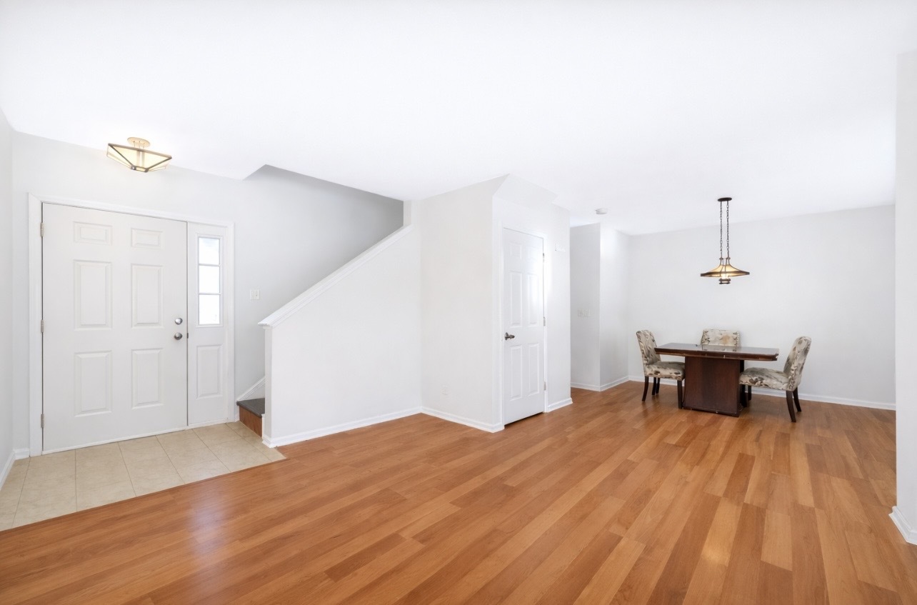 6930 Creekside Drive #6930, Plainfield, IL 60586