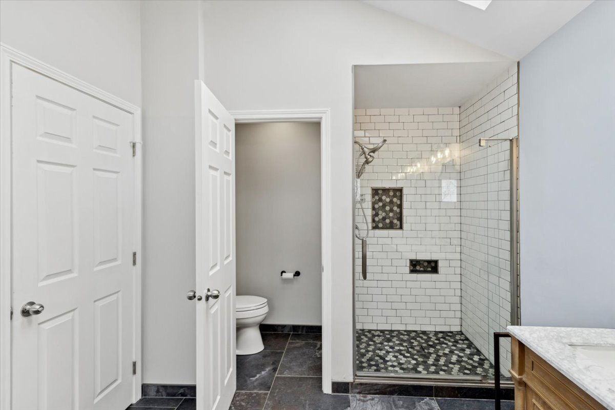 1241 Eric Lane, Lake Zurich, IL 60047