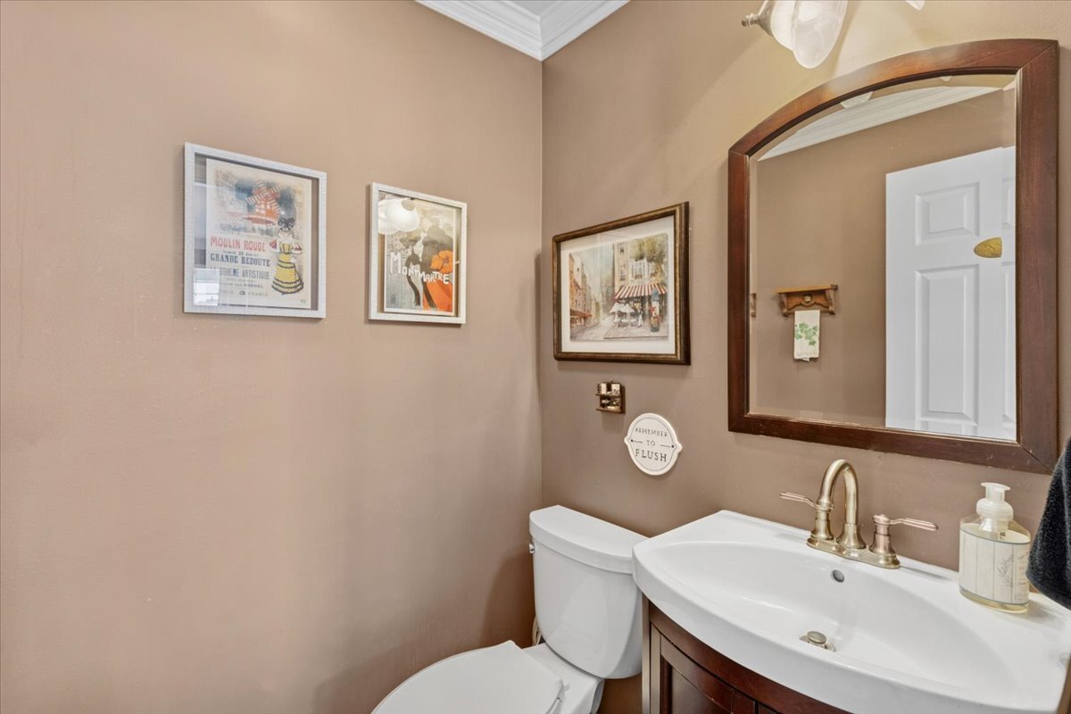 1241 Eric Lane, Lake Zurich, IL 60047