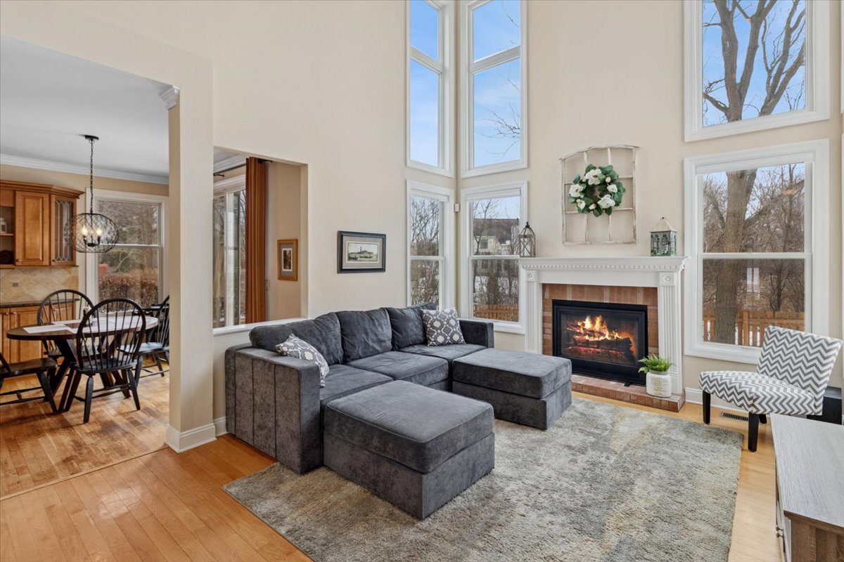 1241 Eric Lane, Lake Zurich, IL 60047