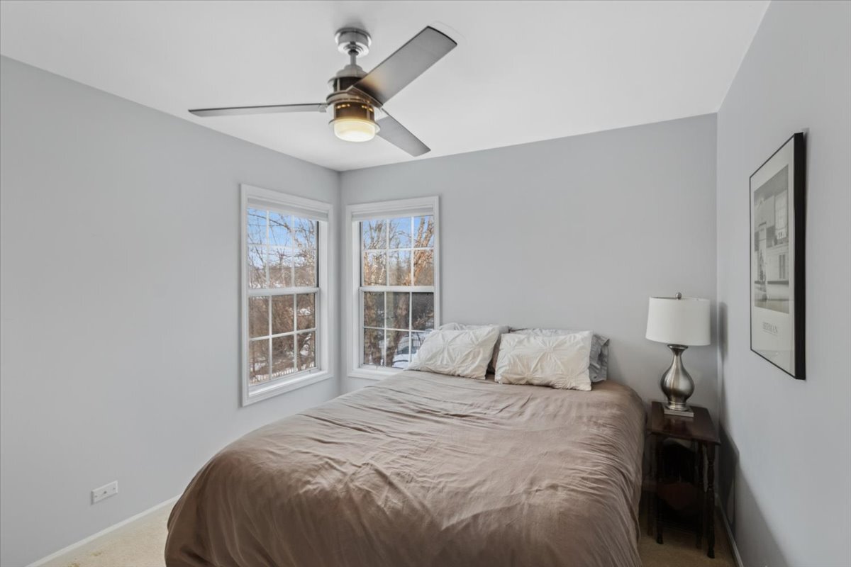 1241 Eric Lane, Lake Zurich, IL 60047