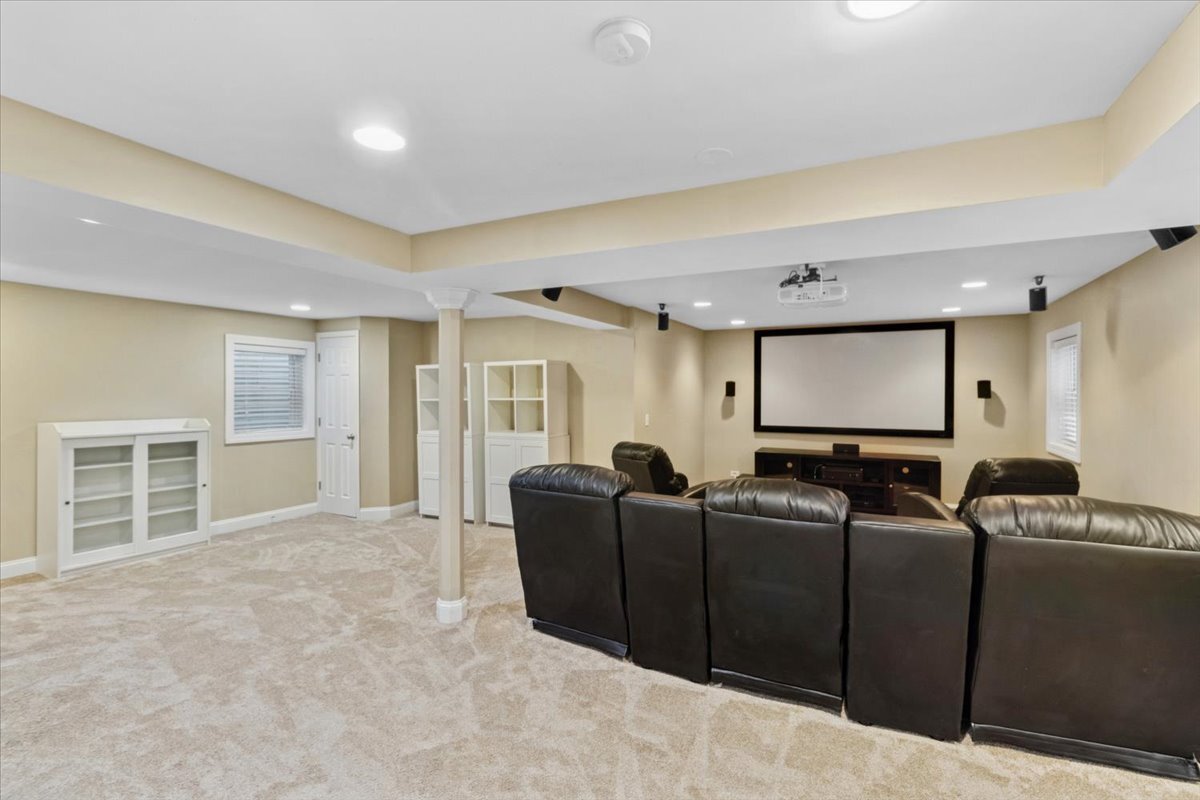 1241 Eric Lane, Lake Zurich, IL 60047