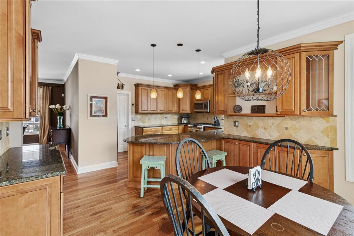 1241 Eric Lane, Lake Zurich, IL 60047