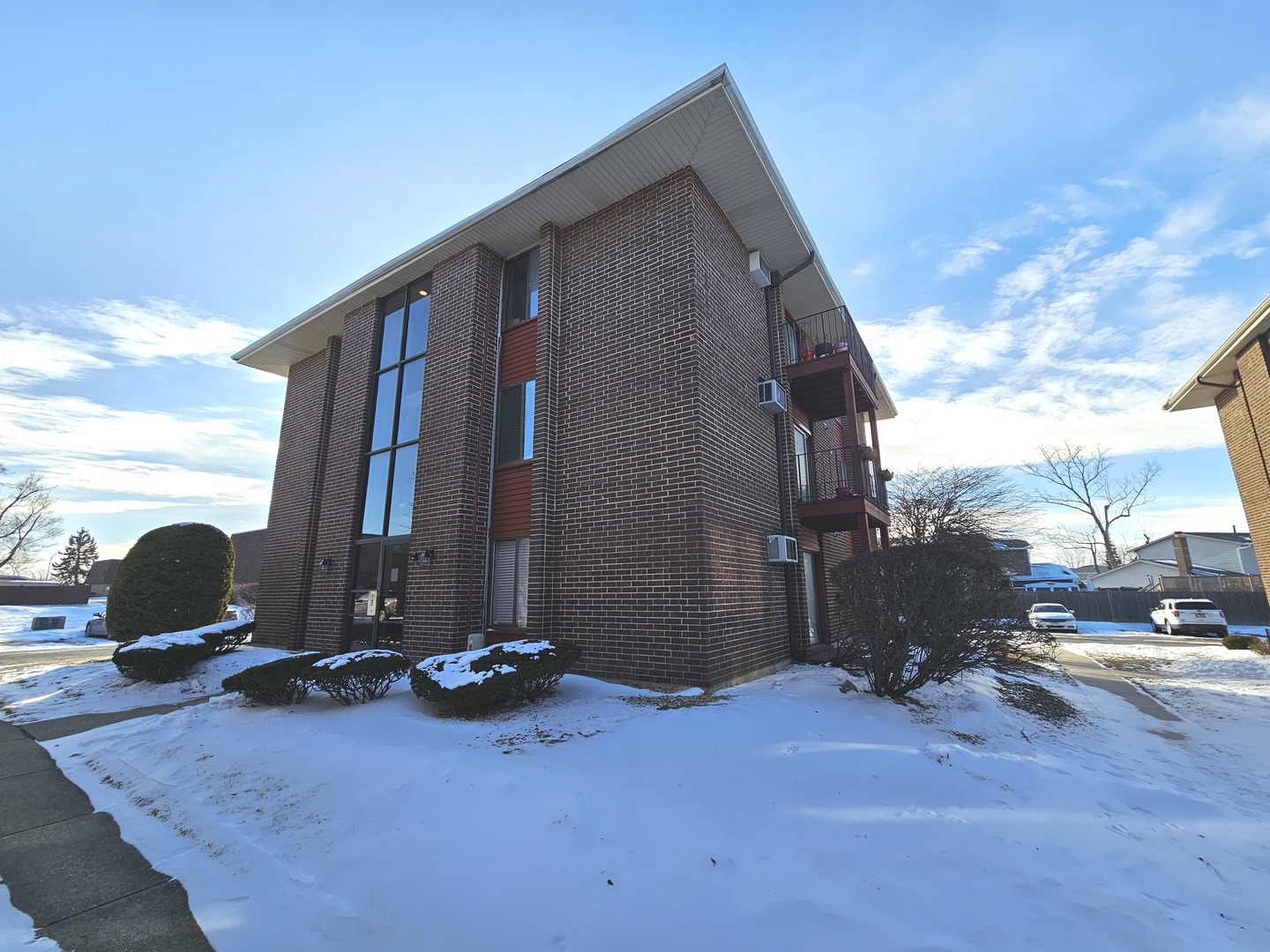 15820 Terrace Drive #RO2, Oak Forest, IL 60452