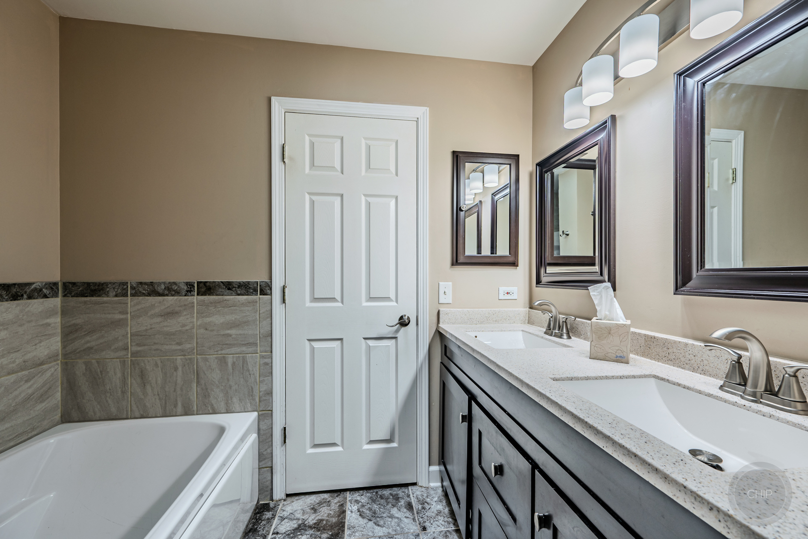 307 Inner Circle Drive, Bolingbrook, IL 60490