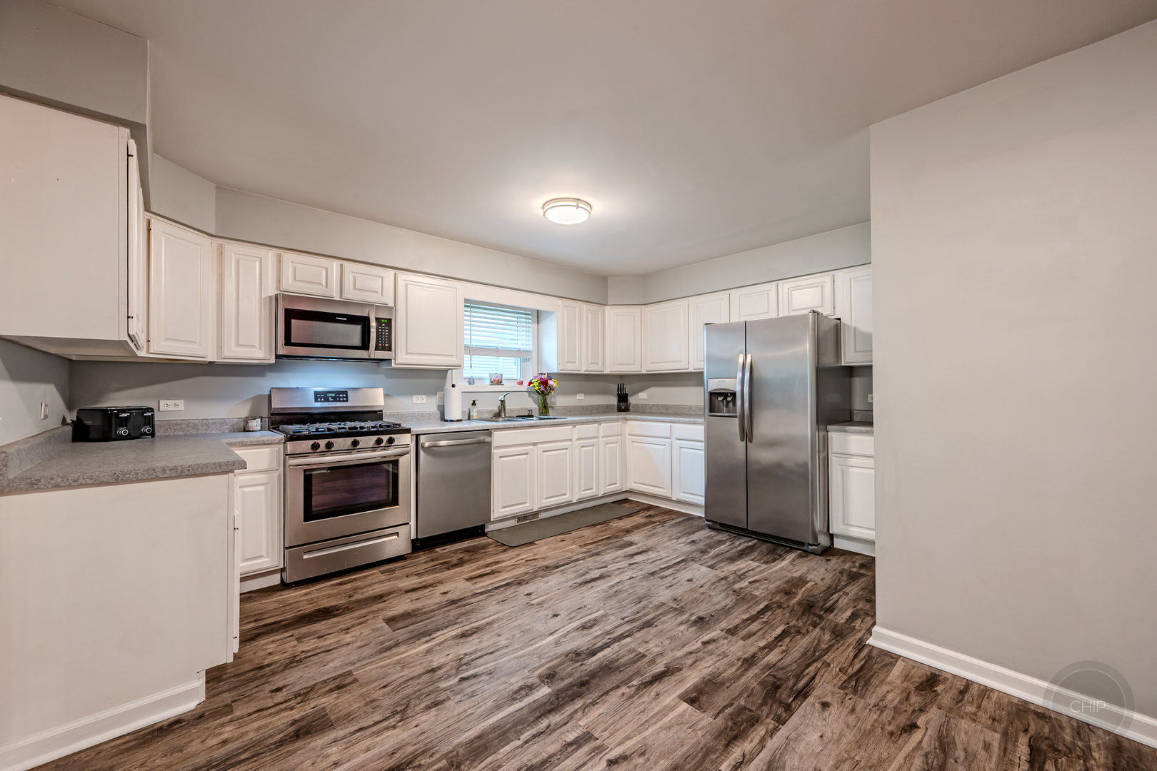 307 Inner Circle Drive, Bolingbrook, IL 60490