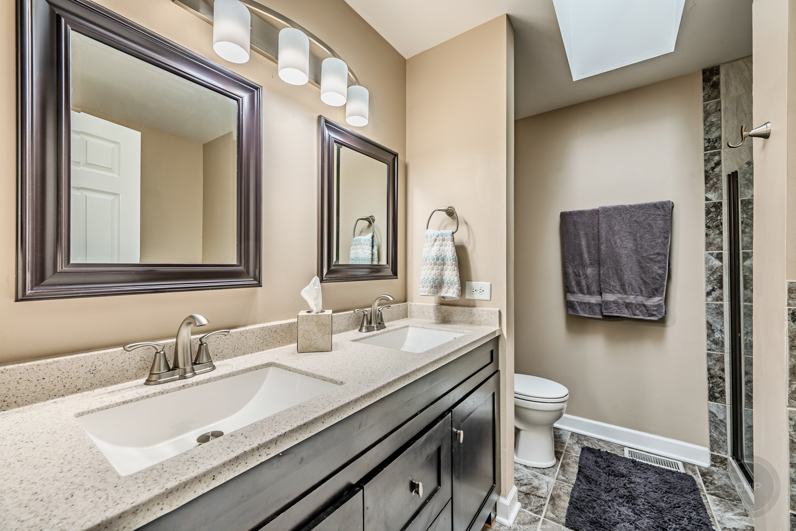 307 Inner Circle Drive, Bolingbrook, IL 60490