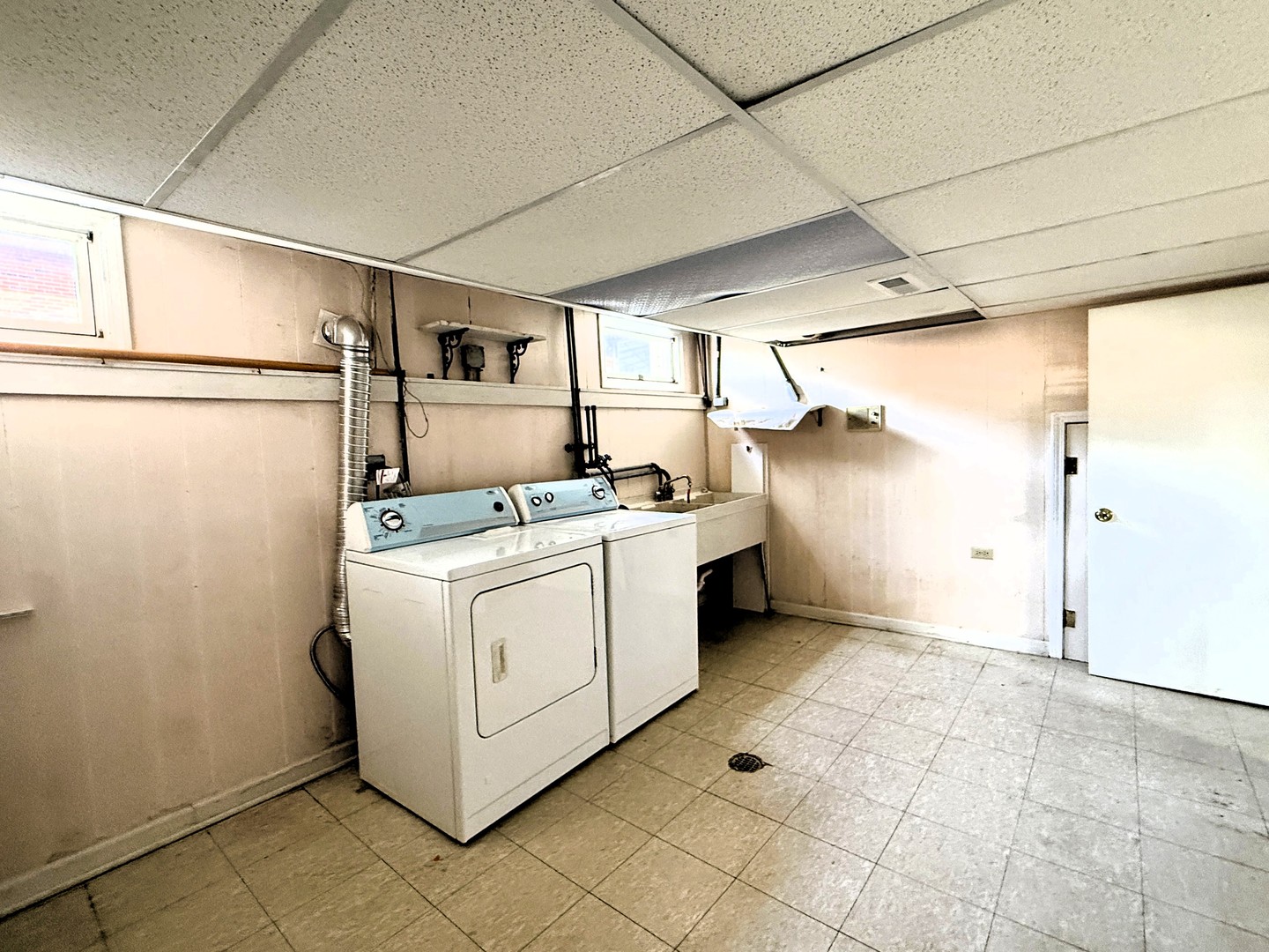 9608 S Kolin Avenue, Oak Lawn, IL 60453