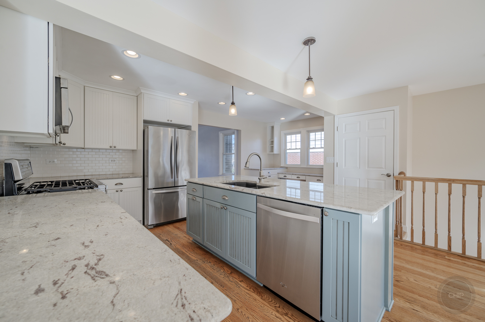 593 S Sunnyside Avenue, Elmhurst, IL 60126