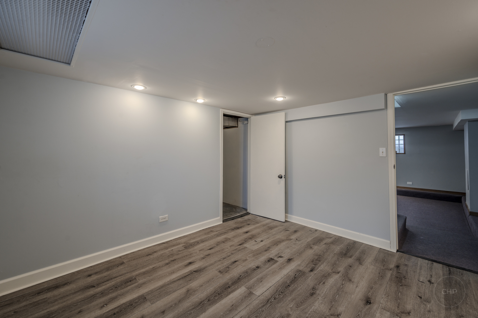 593 S Sunnyside Avenue, Elmhurst, IL 60126