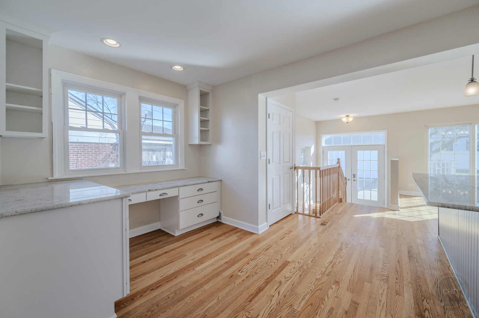 593 S Sunnyside Avenue, Elmhurst, IL 60126