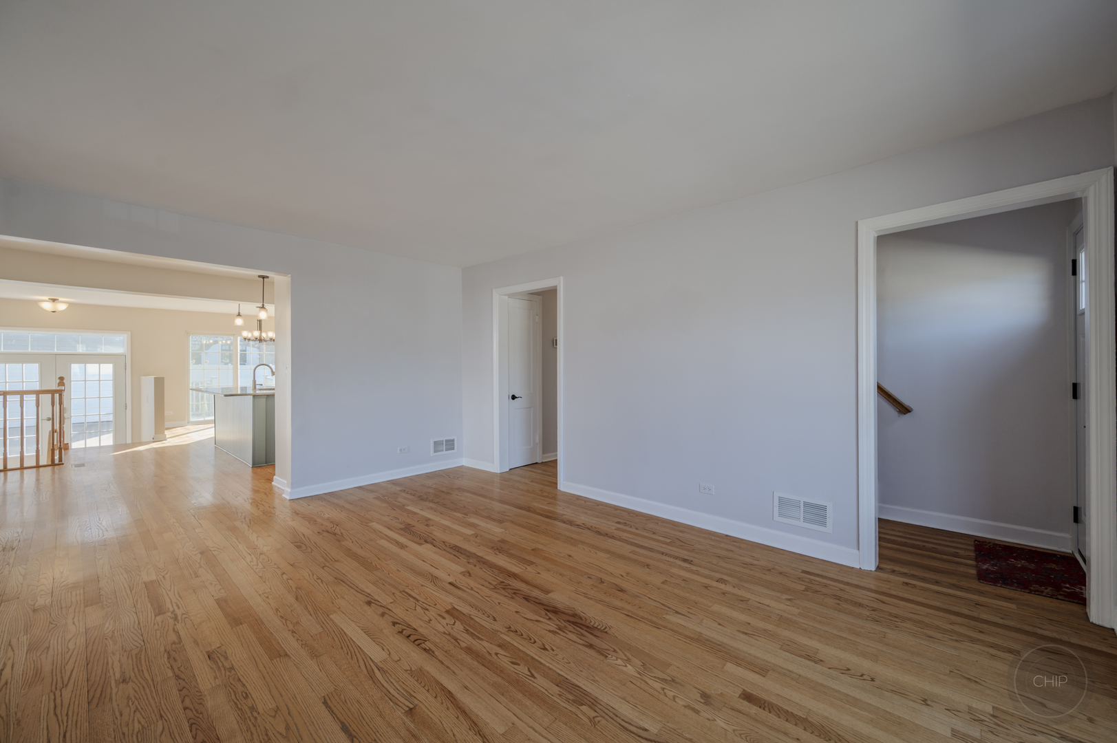 593 S Sunnyside Avenue, Elmhurst, IL 60126