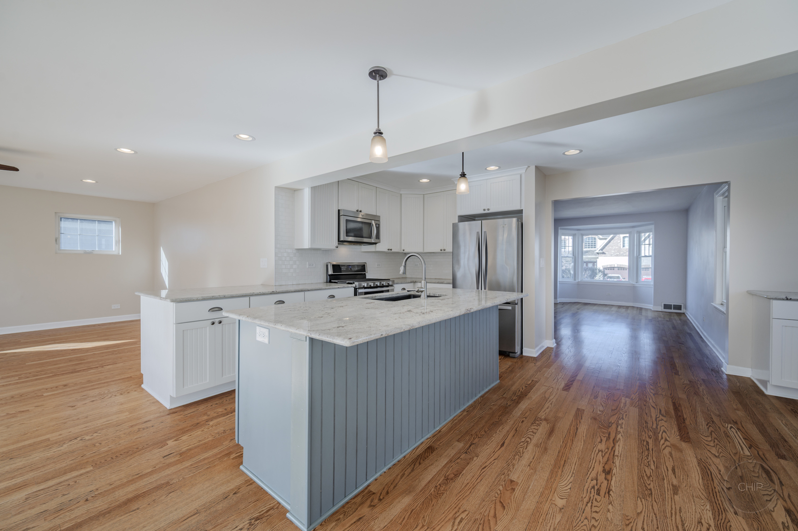 593 S Sunnyside Avenue, Elmhurst, IL 60126