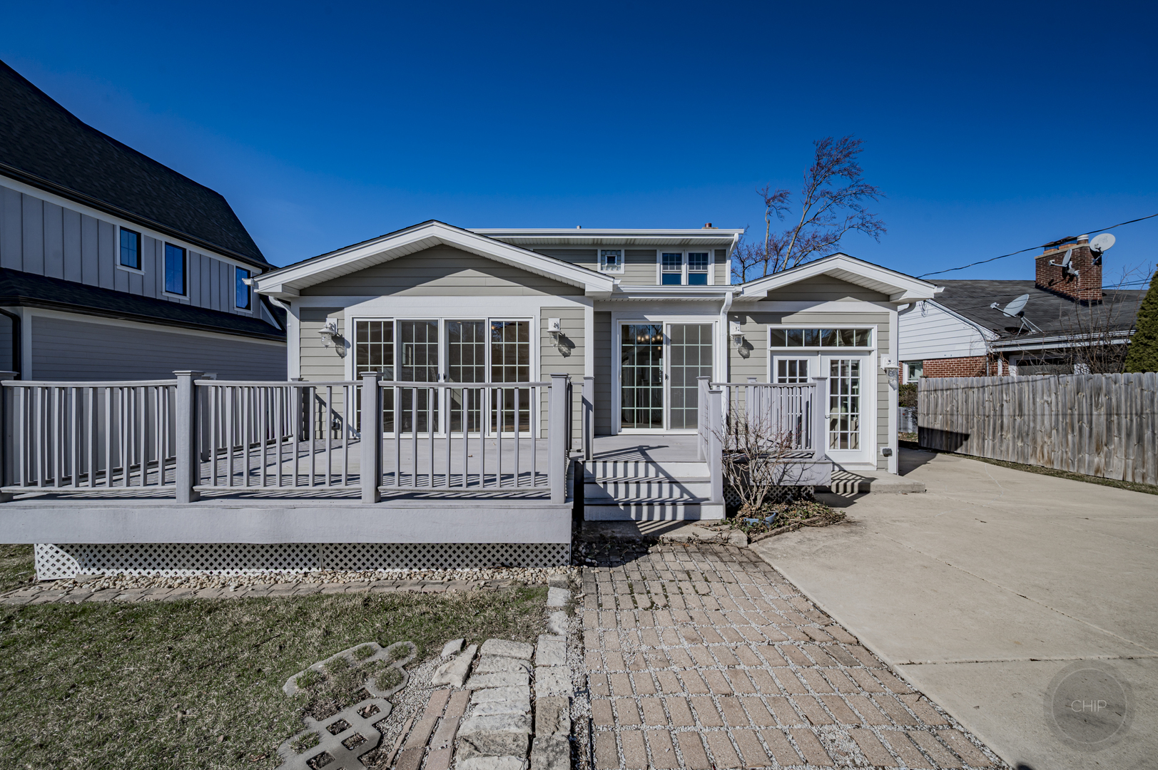 593 S Sunnyside Avenue, Elmhurst, IL 60126