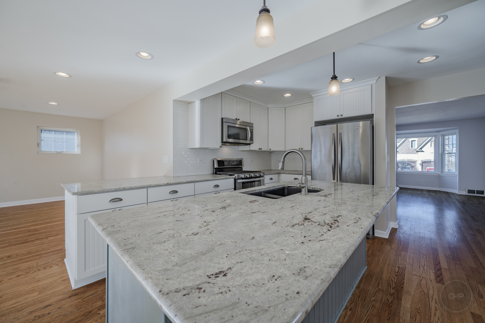 593 S Sunnyside Avenue, Elmhurst, IL 60126