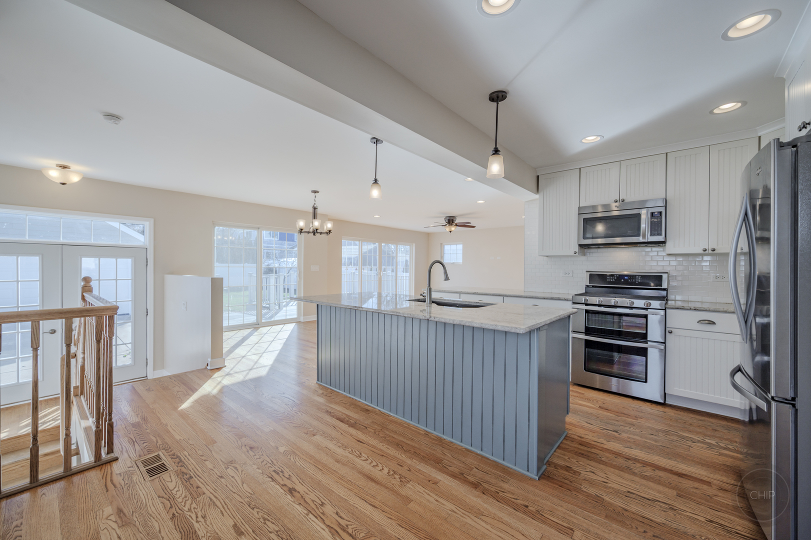 593 S Sunnyside Avenue, Elmhurst, IL 60126