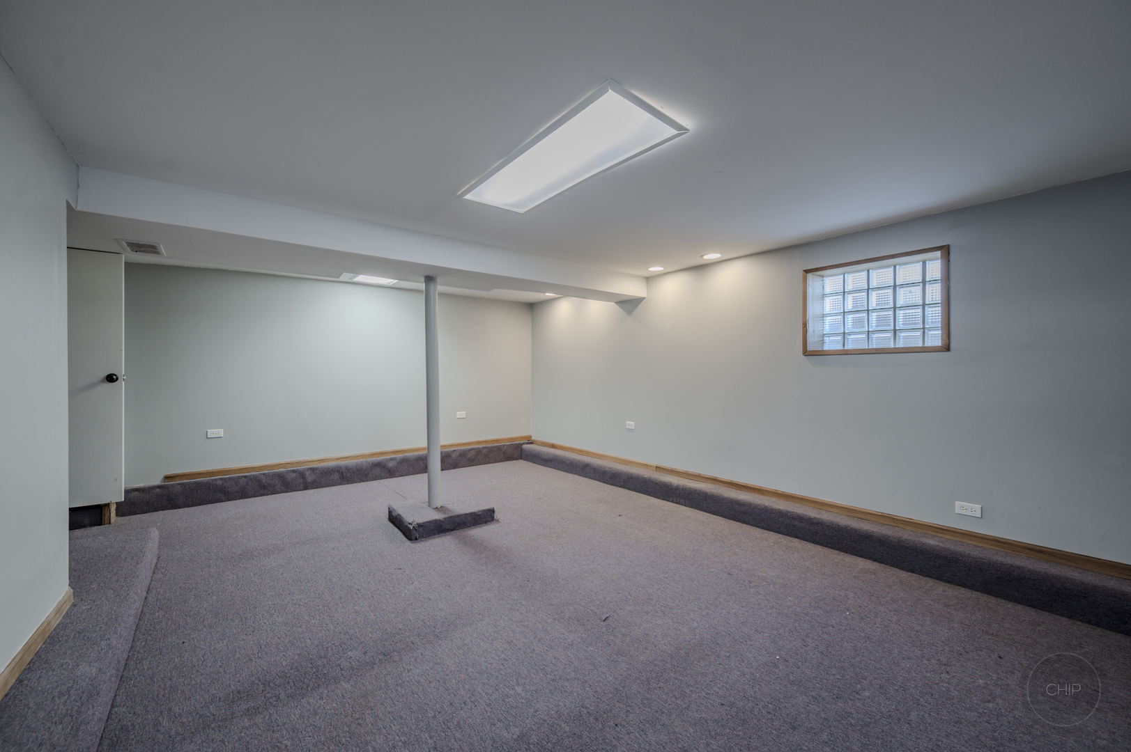 593 S Sunnyside Avenue, Elmhurst, IL 60126