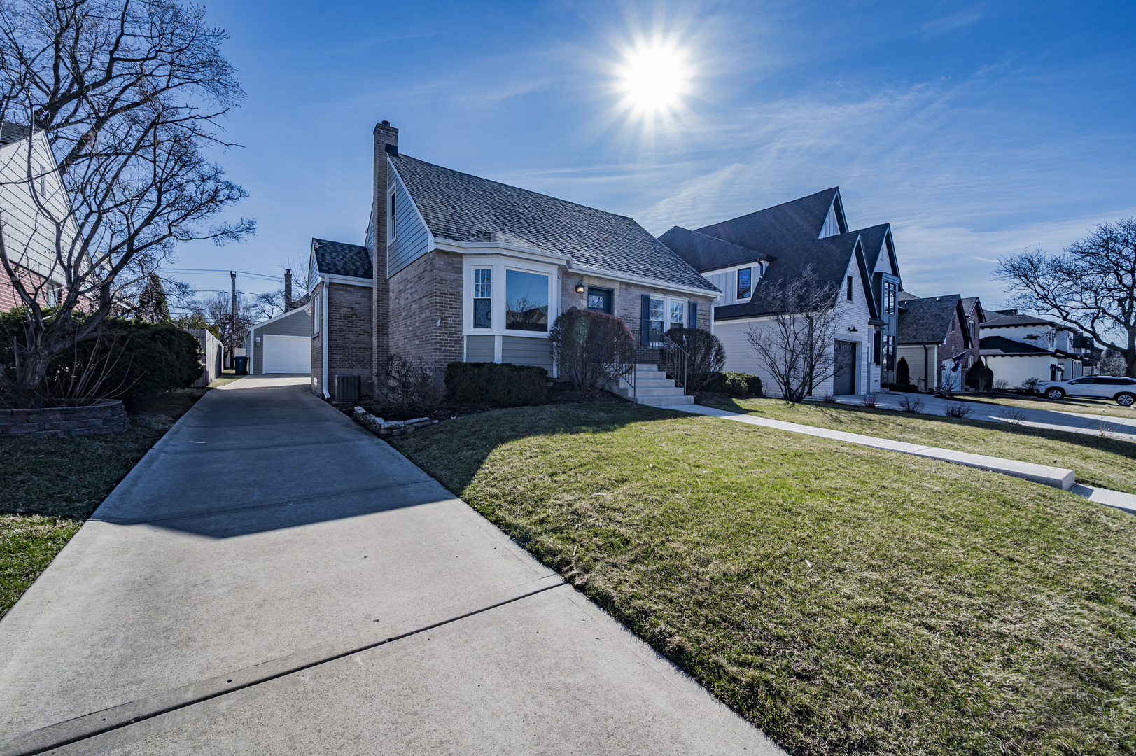 593 S Sunnyside Avenue, Elmhurst, IL 60126