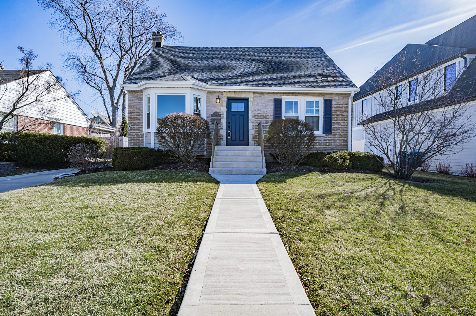 593 S Sunnyside Avenue, Elmhurst, IL 60126