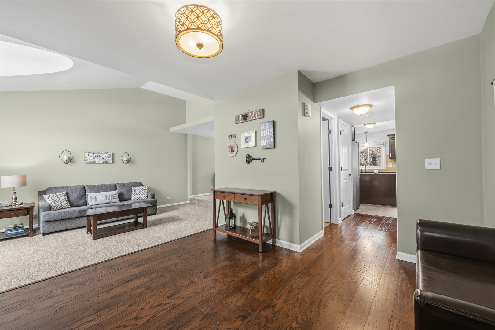 13 Callery Court, Bolingbrook, IL 60490