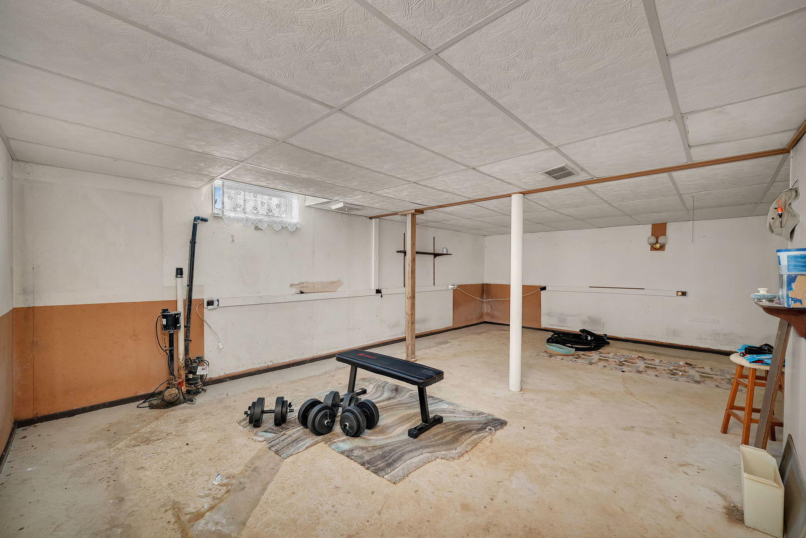 1681 N 33rd Road, Ottawa, IL 61350