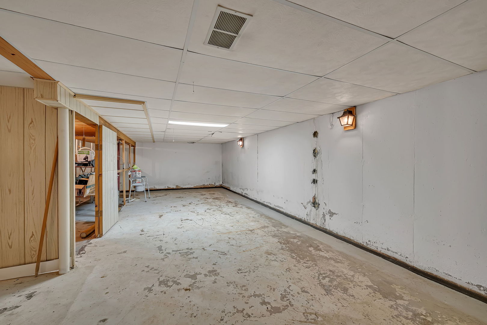 1681 N 33rd Road, Ottawa, IL 61350