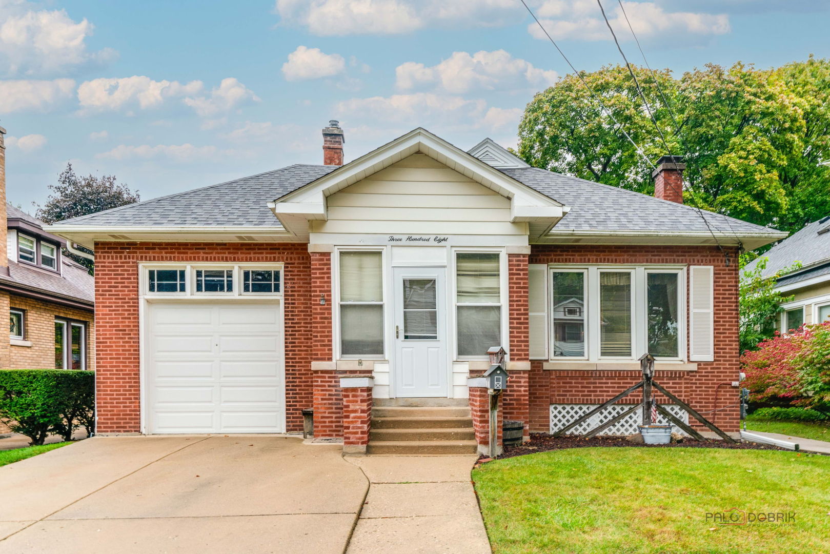 308 Mckinley Avenue, Libertyville, IL 60048