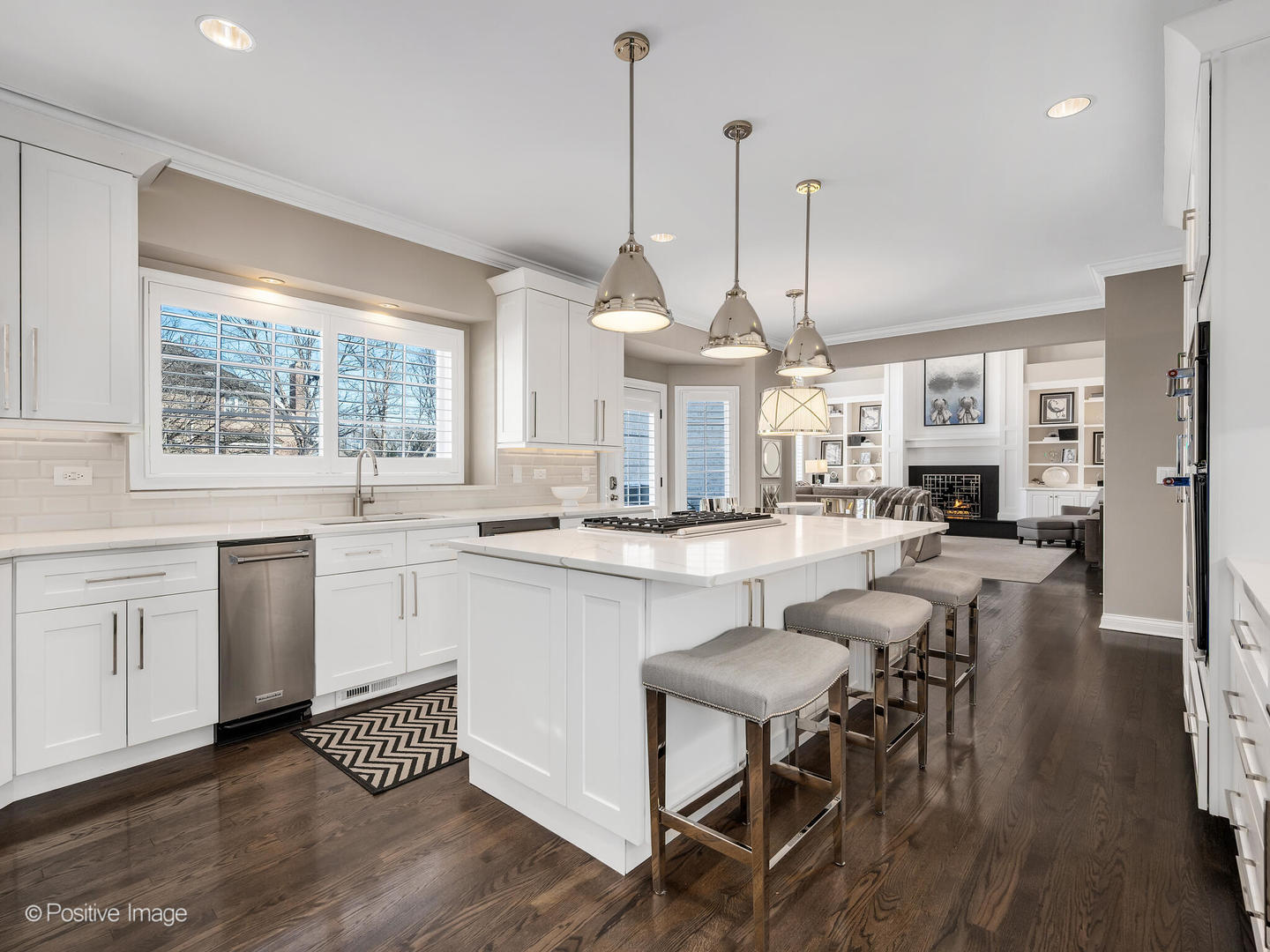 5 Andrew Court, Burr Ridge, IL 60527