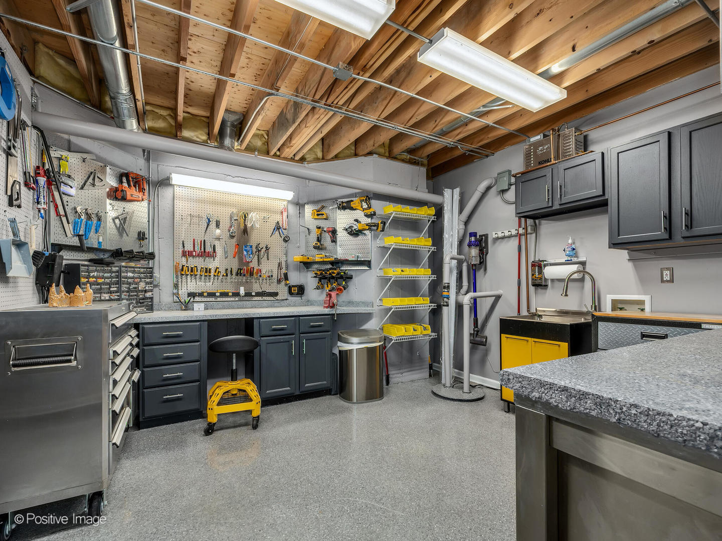 5 Andrew Court, Burr Ridge, IL 60527