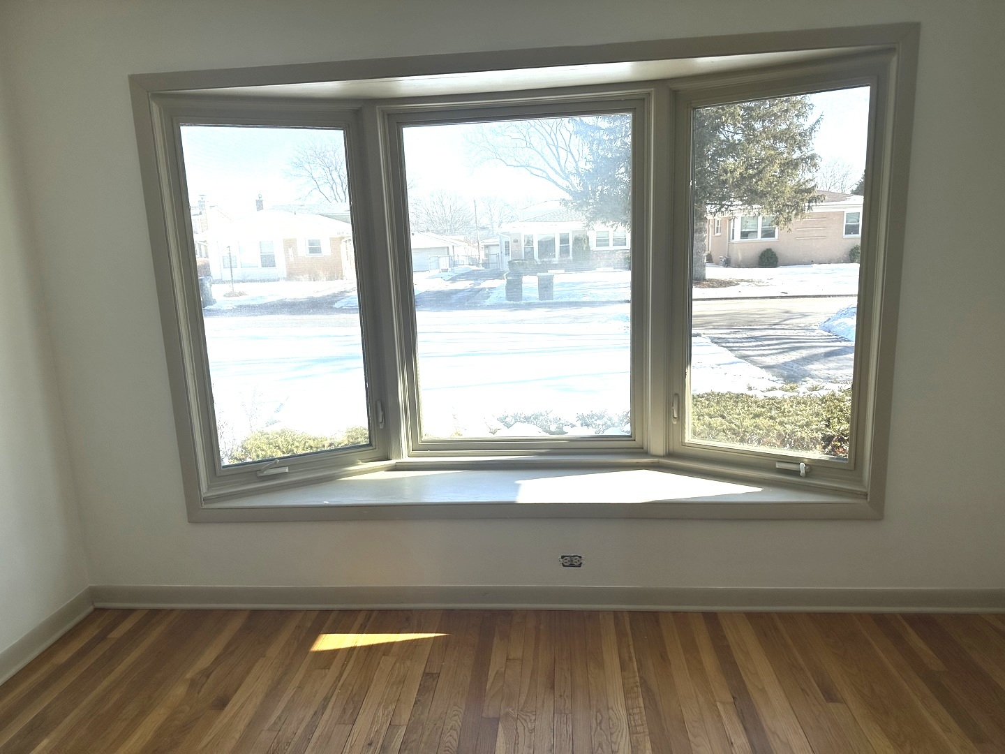 1228 S Chestnut Avenue, Arlington Heights, IL 60005