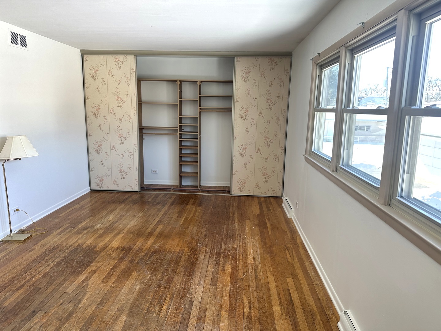 1228 S Chestnut Avenue, Arlington Heights, IL 60005