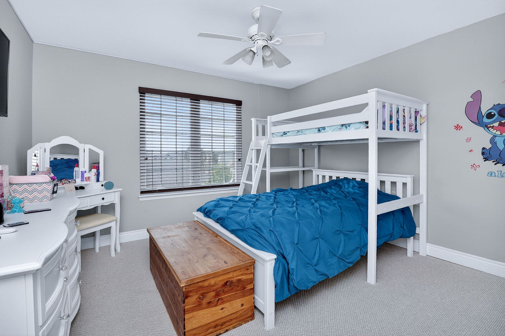 18104 Lake Shore Drive, Orland Park, IL 60467