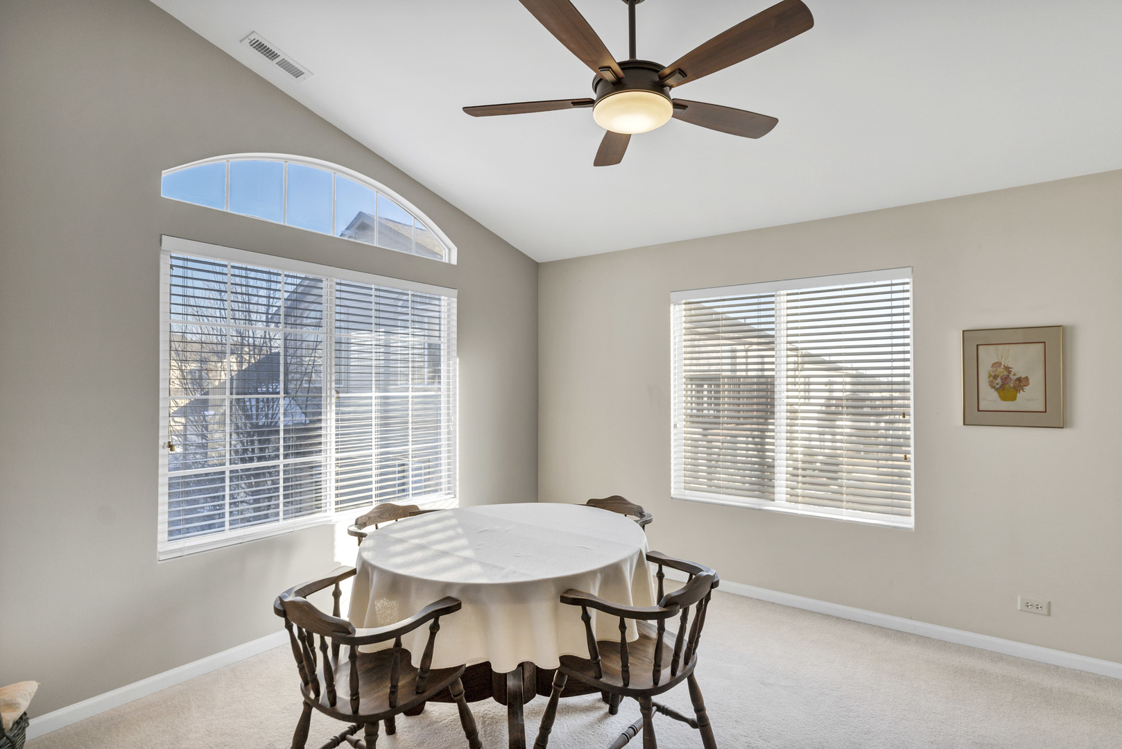 1633 Fredericksburg Lane #1633, Aurora, IL 60503