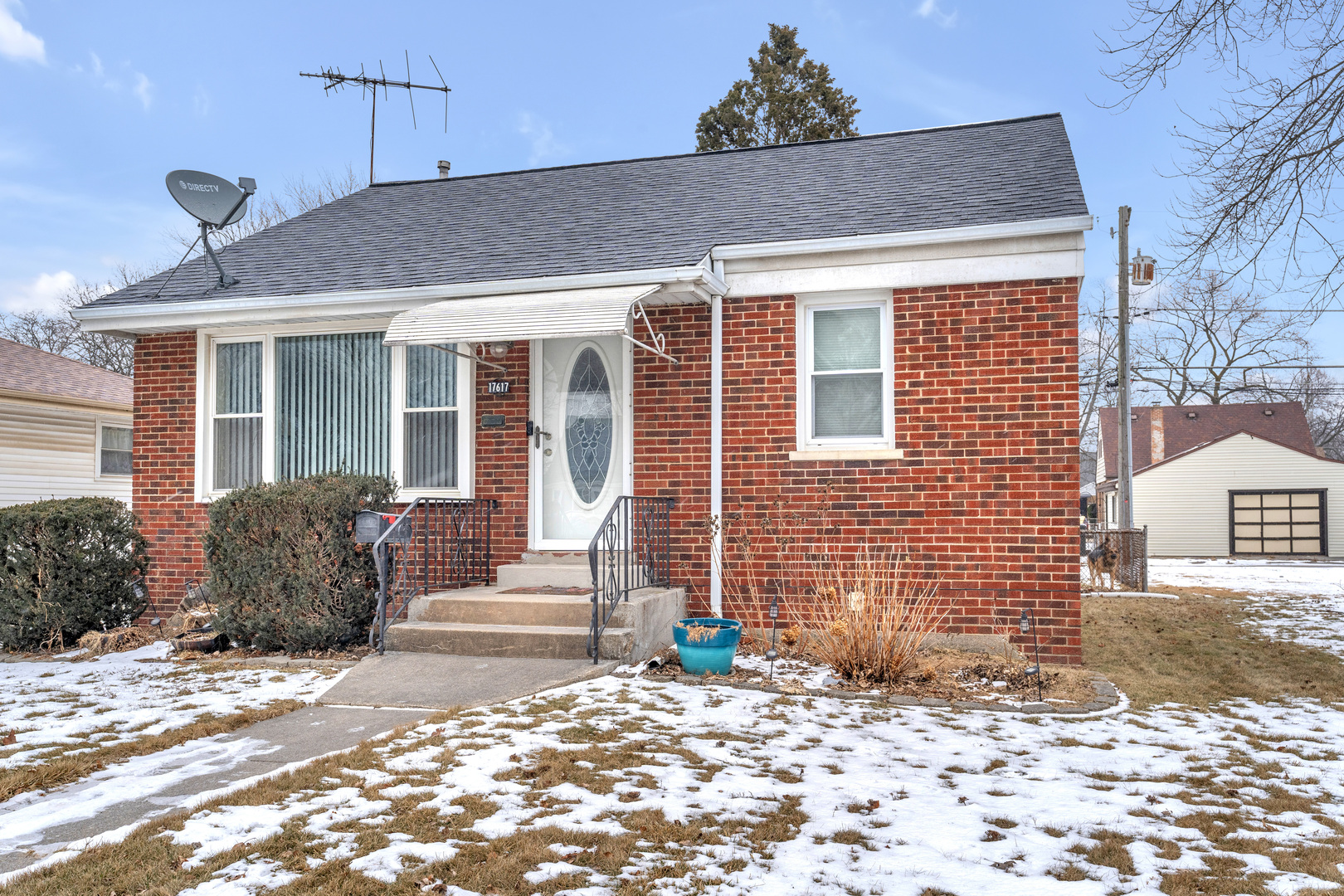 17617 Burnham Avenue, Lansing, IL 60438