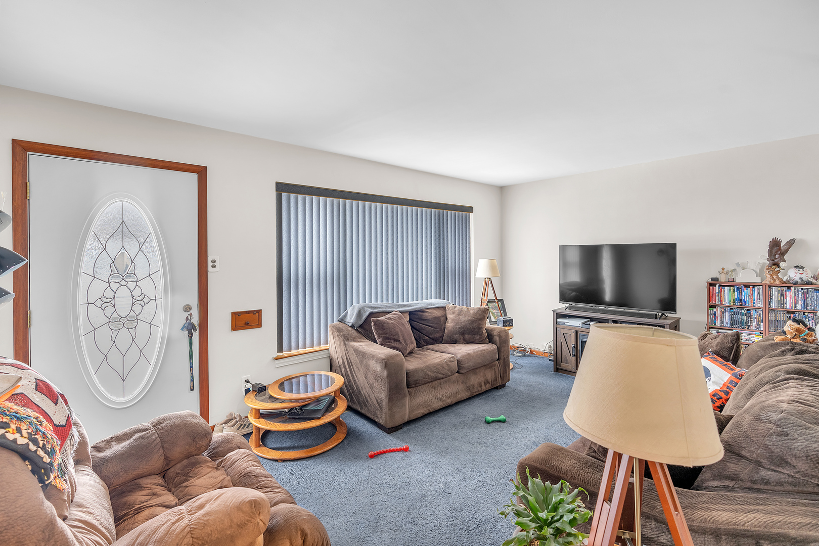 17617 Burnham Avenue, Thornton, IL 60476