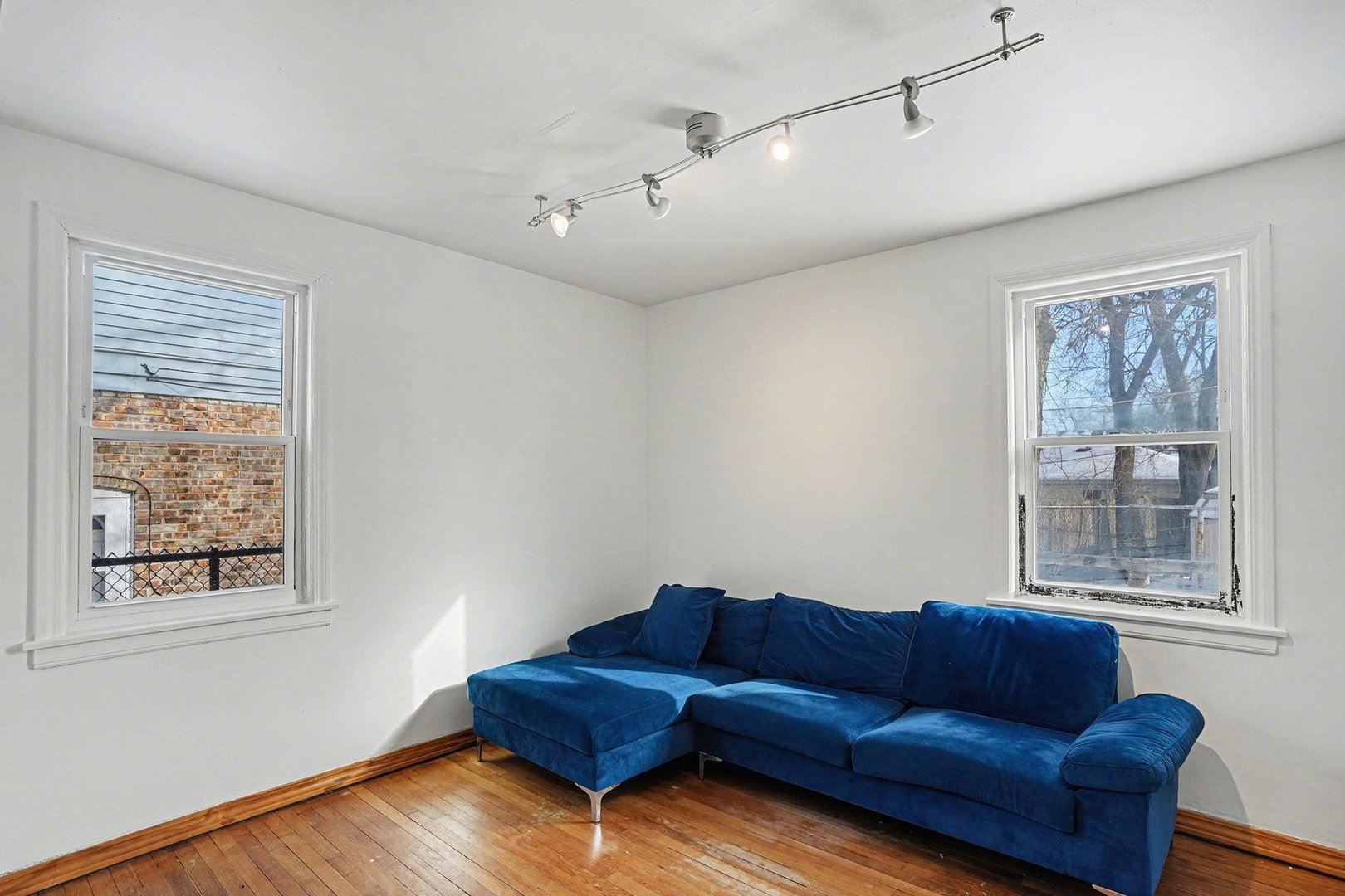 18009 Commercial Avenue, Lansing, IL 60438