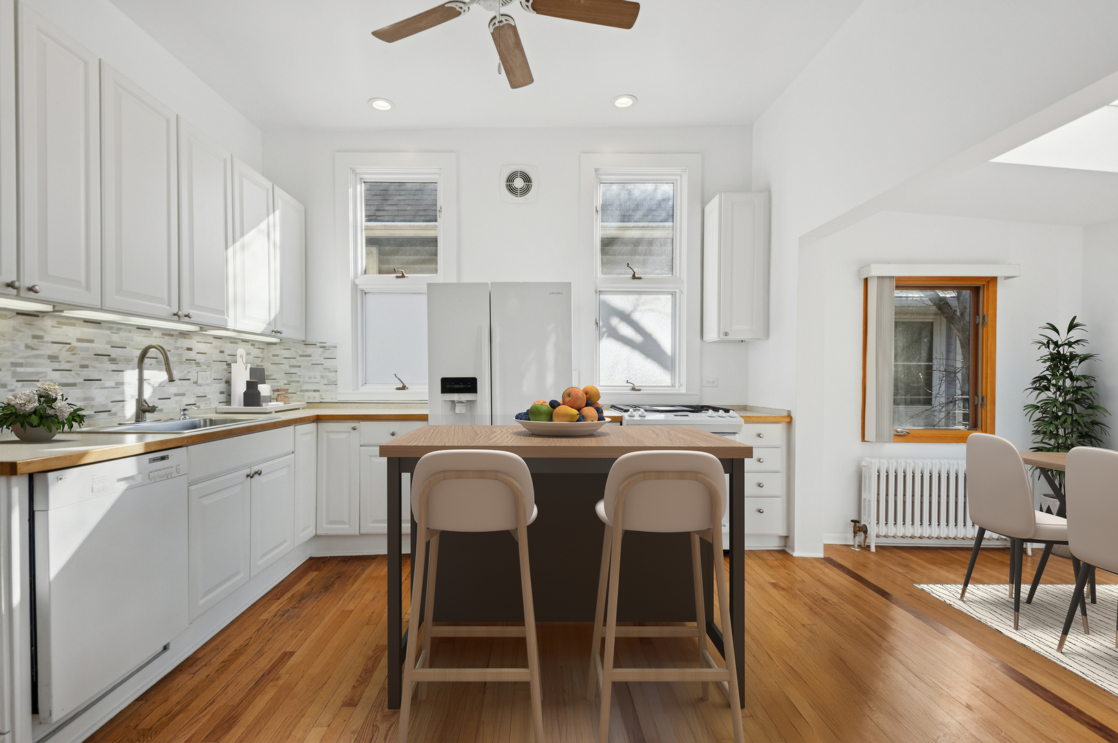 5428 S Blackstone Avenue, Chicago, IL 60615