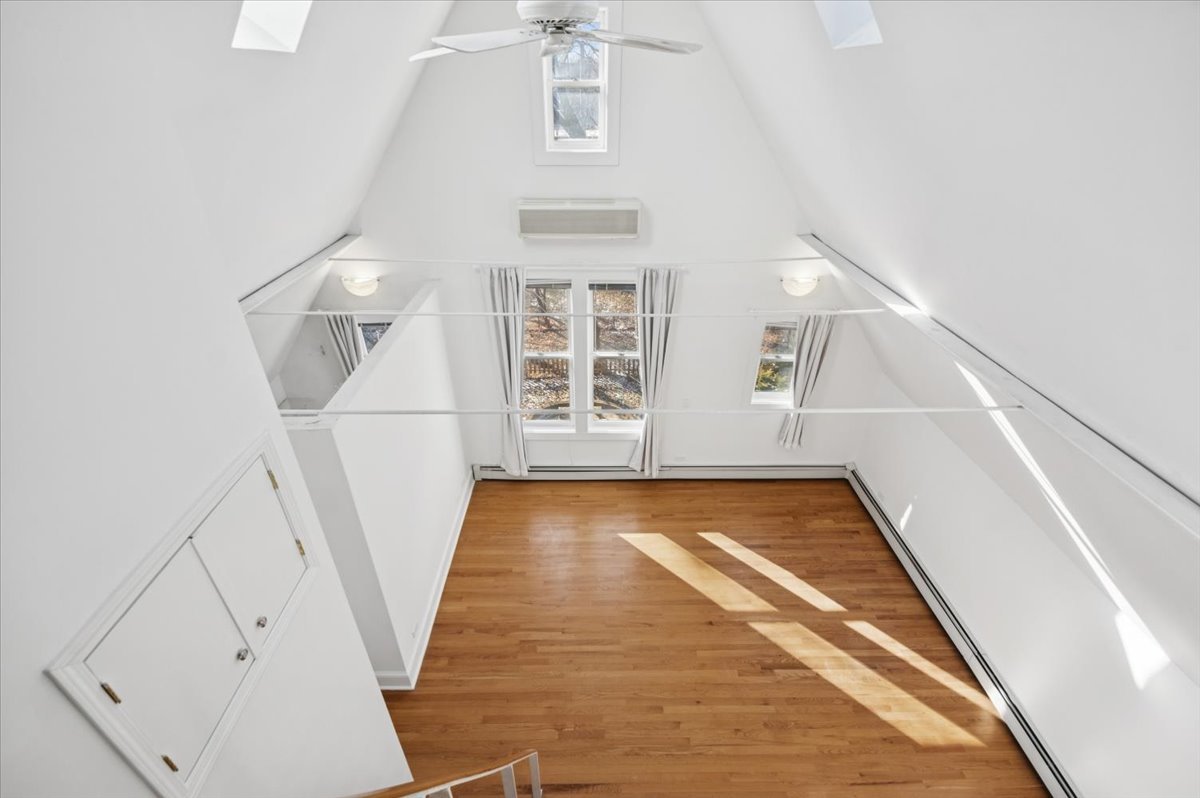 5428 S Blackstone Avenue, Chicago, IL 60615