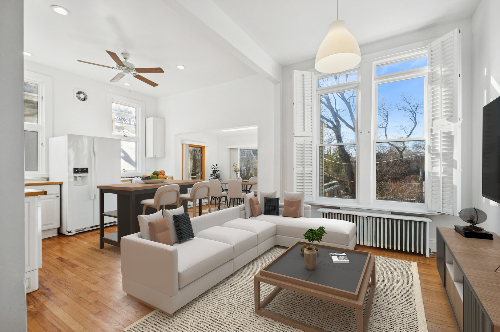 5428 S Blackstone Avenue, Chicago, IL 60615