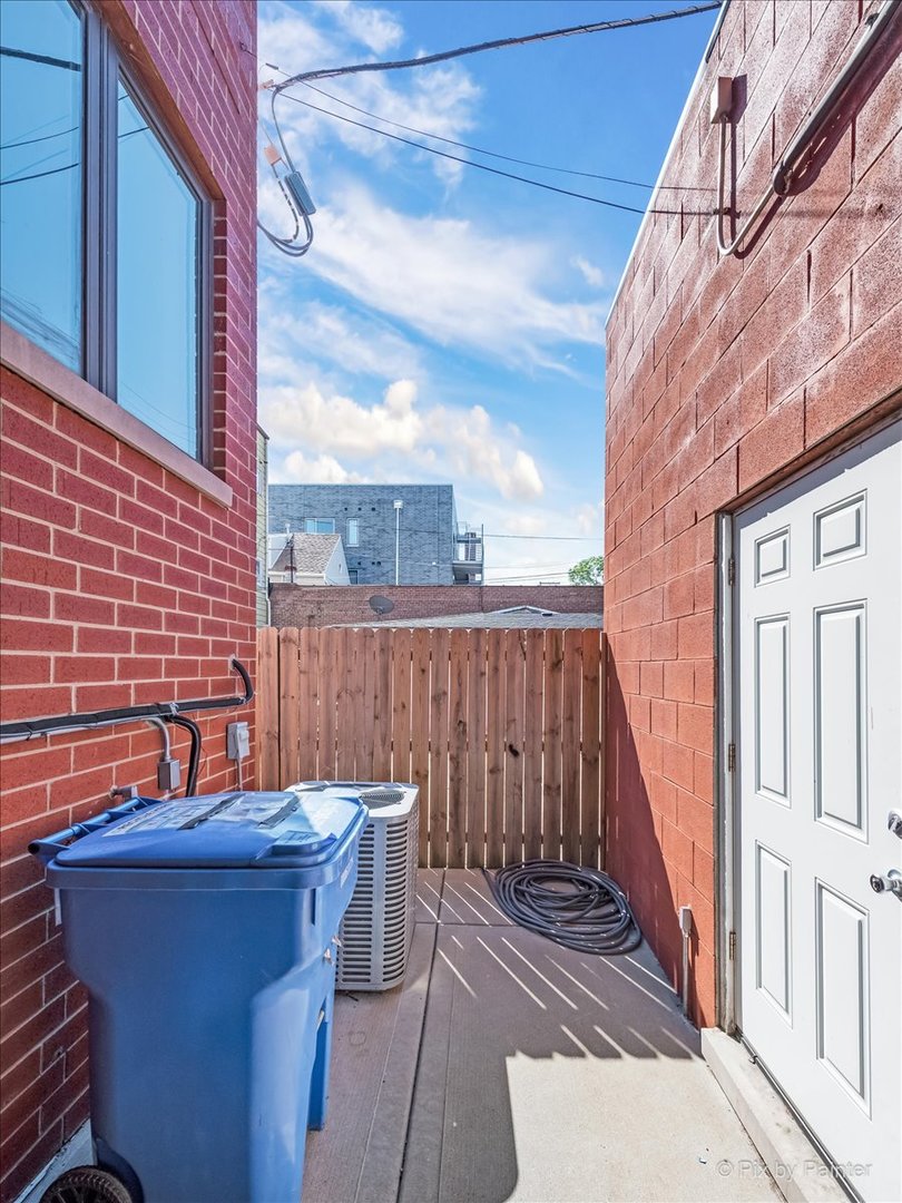 1732 N California Avenue #1, Chicago, IL 60647