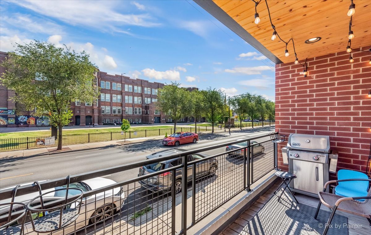 1732 N California Avenue #1, Chicago, IL 60647