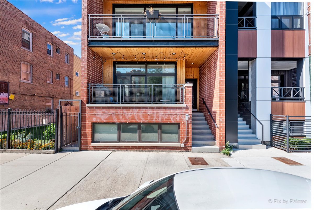 1732 N California Avenue #1, Chicago, IL 60647