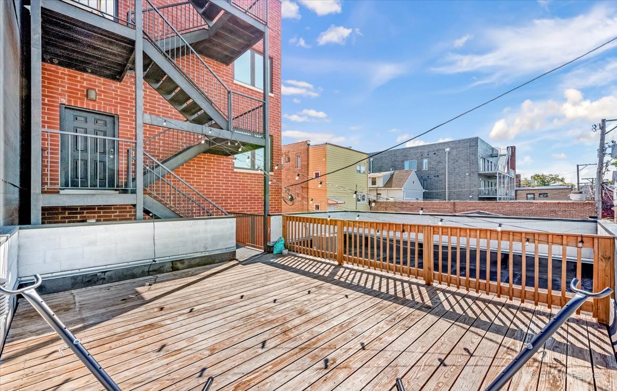 1732 N California Avenue #1, Chicago, IL 60647