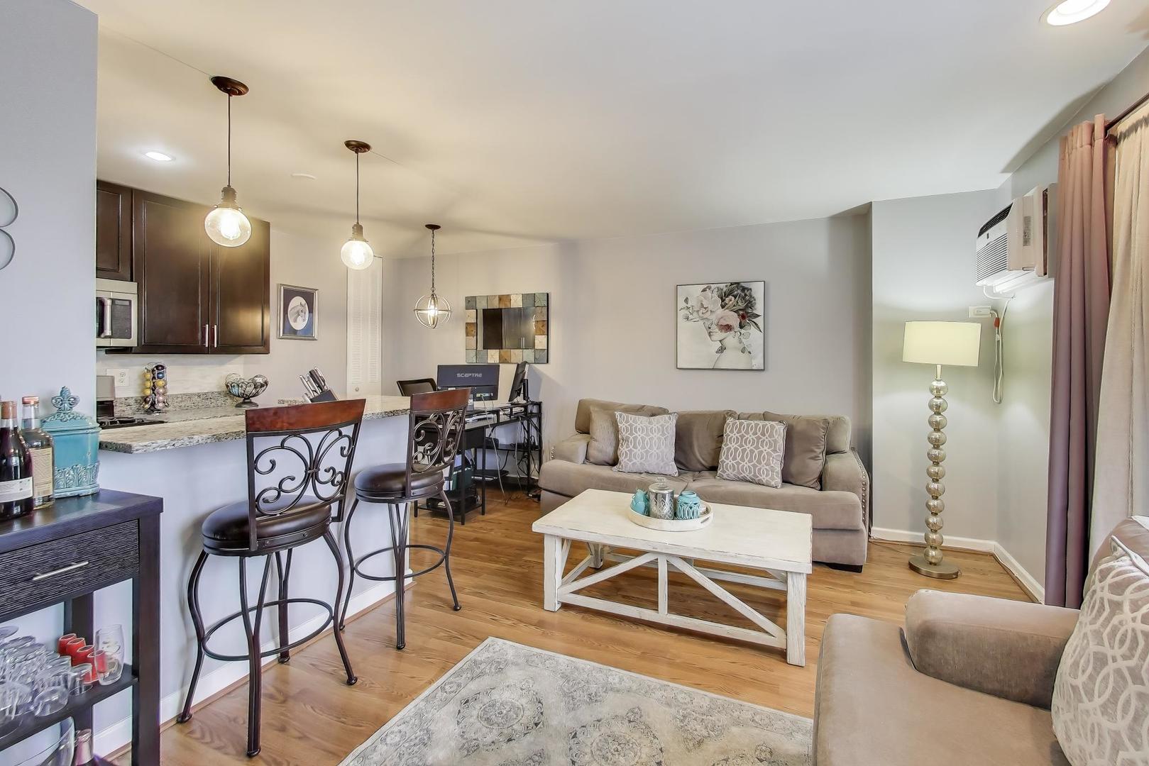 5510 Lincoln Avenue #B205, Morton Grove, IL 60053