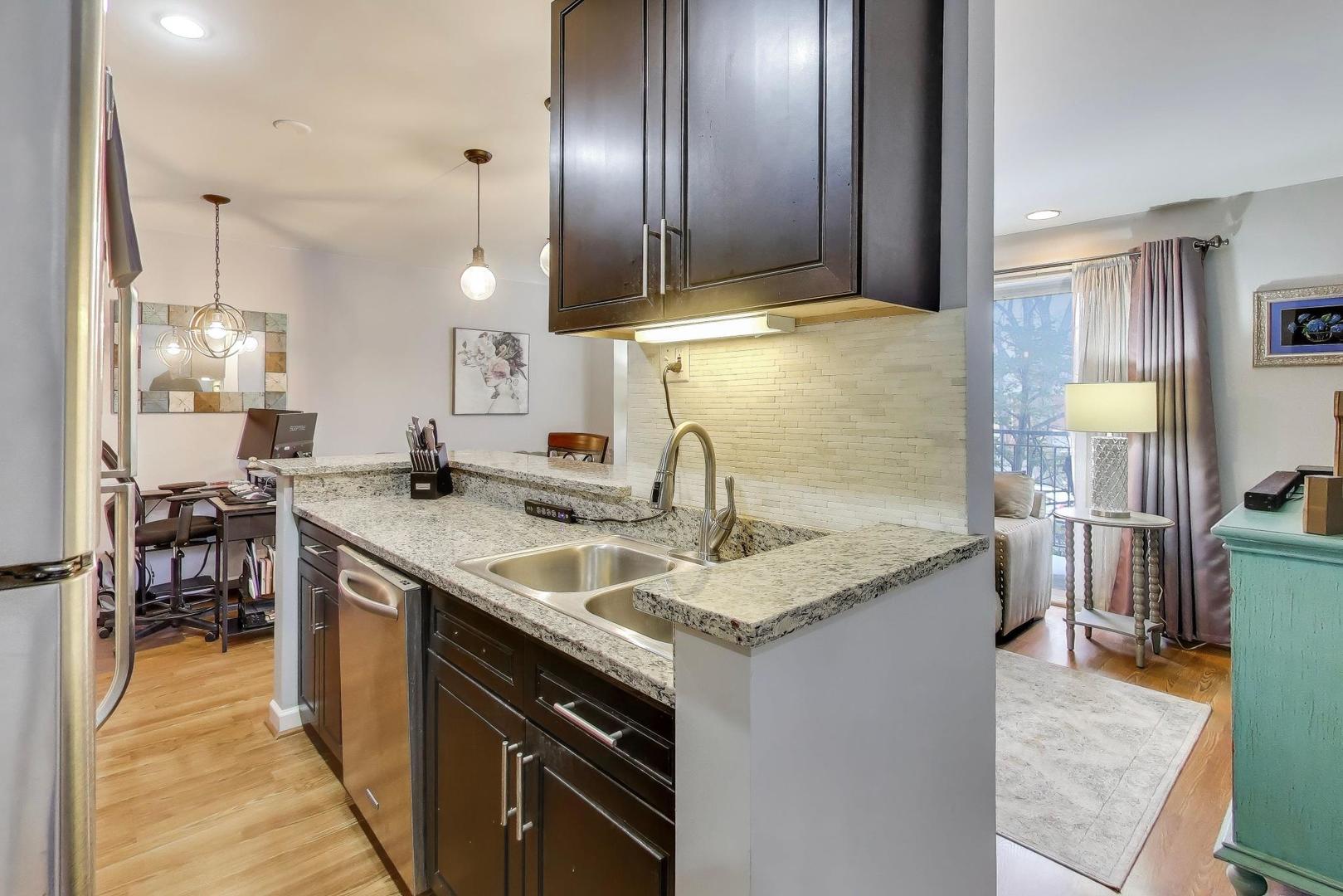 5510 Lincoln Avenue #B205, Morton Grove, IL 60053